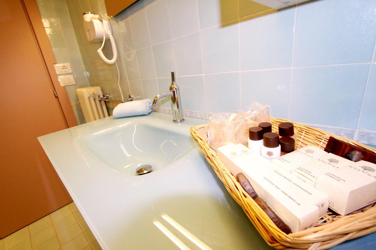 Villa Paola B&B シエーナ エクステリア 写真