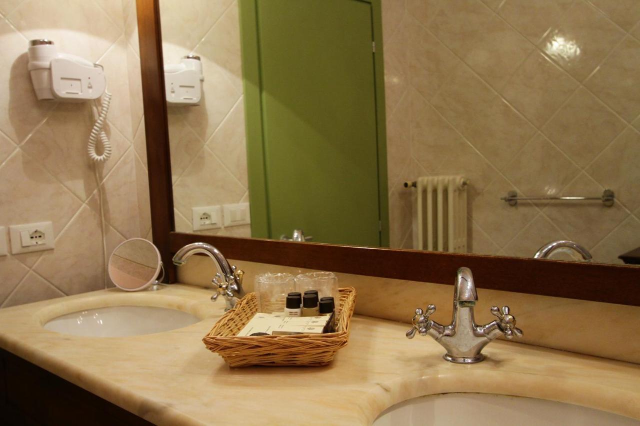 Villa Paola B&B シエーナ エクステリア 写真